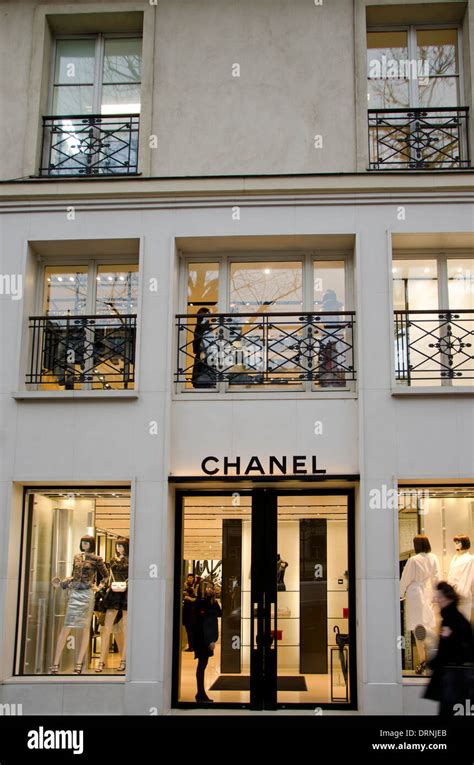 boutique chanel paris 8|Chanel boutique Paris france.